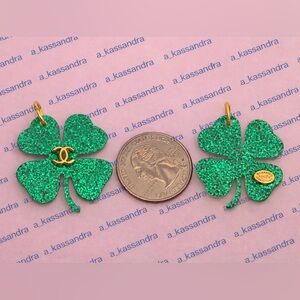 CC ✨ Authentic Luxury Zipper Pull/Charm